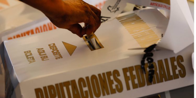 Loss of supermajority in Congress hinders AMLO's reform push