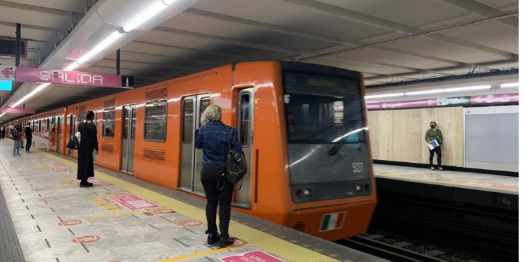 Subway ridership in Mexico City remains down