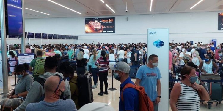 Mexico's share of US travel abroad spikes with pandemic